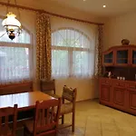 Gesztenye Vendeghaz Διαμέρισμα *