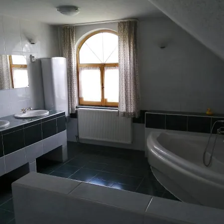 Gesztenye Vendeghaz Apartment Sagvar