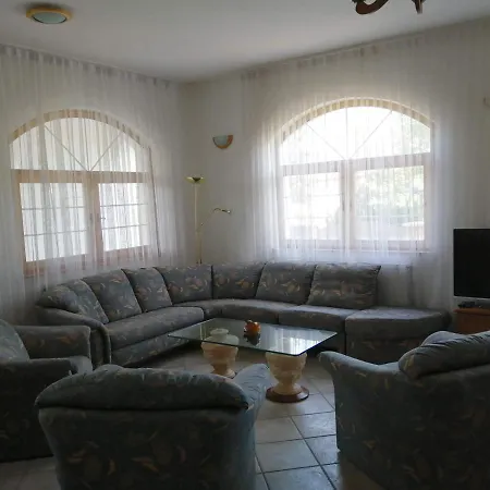 Apartment Gesztenye Vendeghaz Sagvar