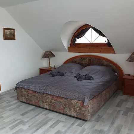 Gesztenye Vendeghaz Apartment