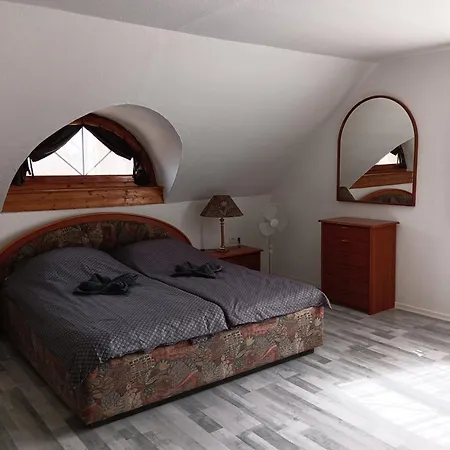 Gesztenye Vendeghaz Apartment *