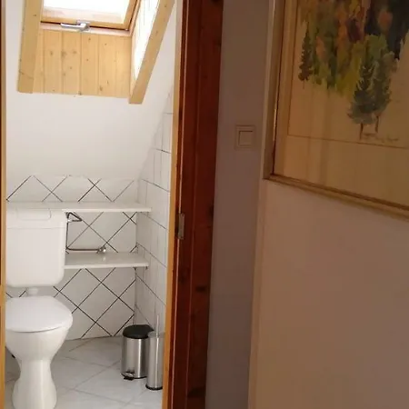 Apartment Gesztenye Vendeghaz *