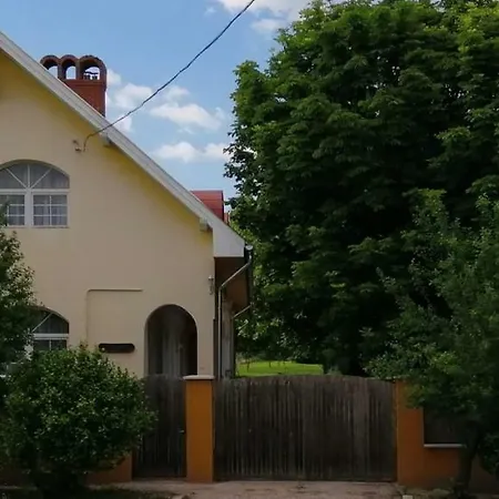 Gesztenye Vendeghaz